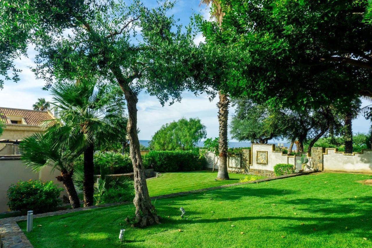 Villa Medina Чефалу Екстериор снимка