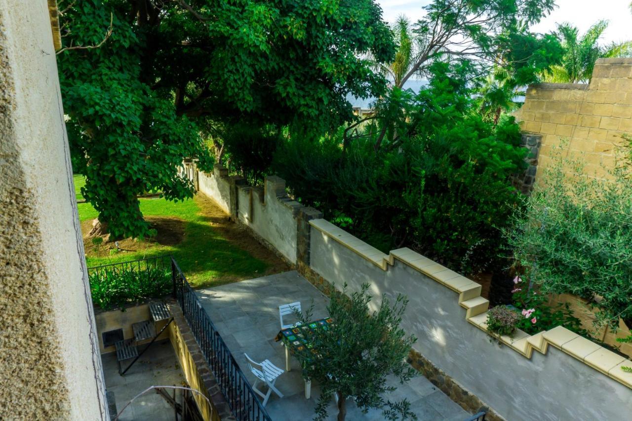 Villa Medina Чефалу Екстериор снимка
