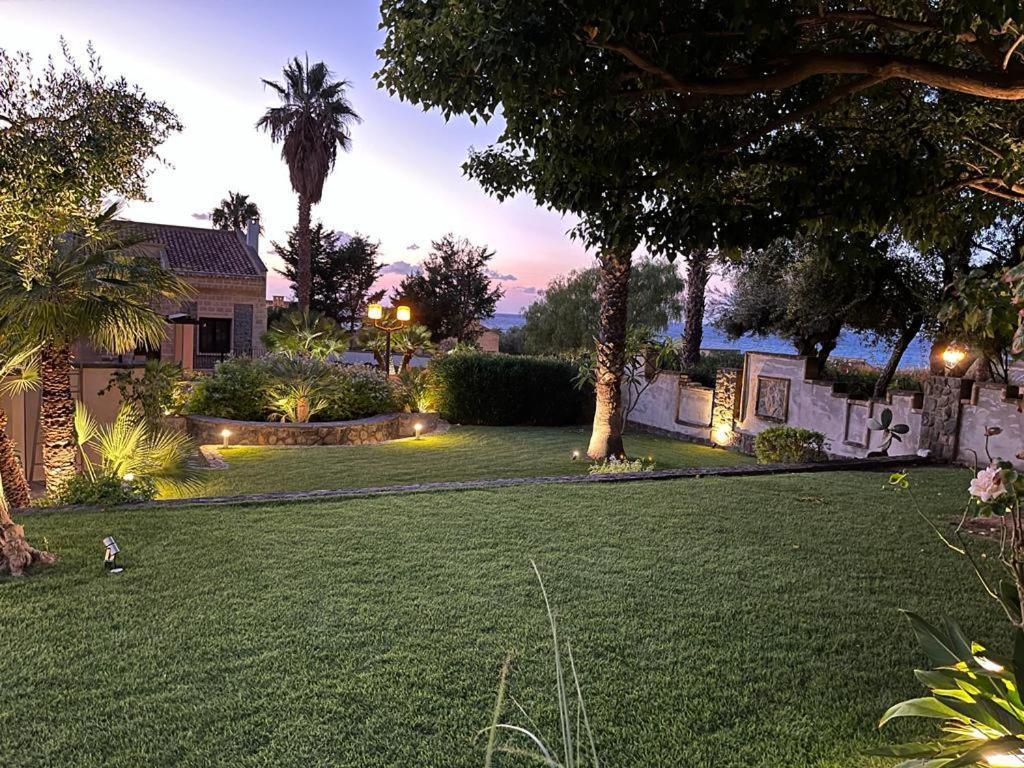Villa Medina Чефалу Екстериор снимка